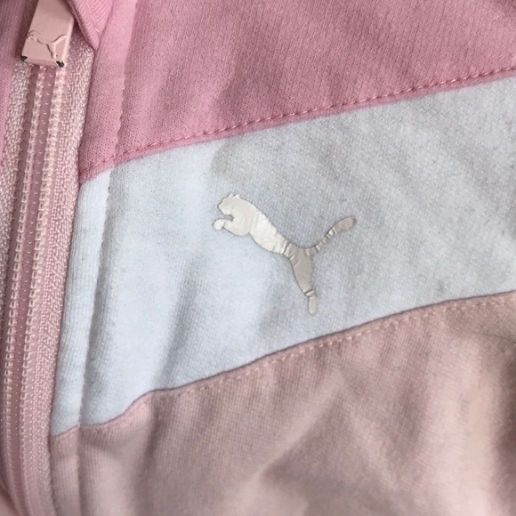 4 for $25  
Pink Puma hooded jumpsuit 6-9m - Picture 2 of 4